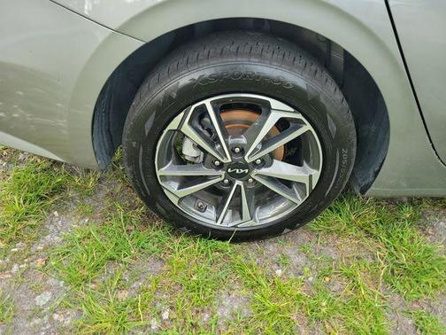 Steel Gray 2022 Kia Forte LXS