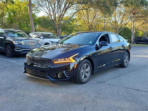 2023 Kia K5 LXS