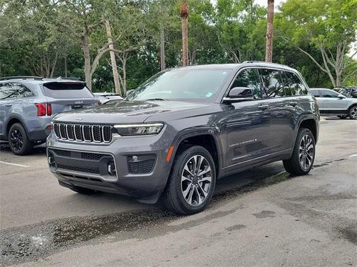 2022 Jeep Grand Cherokee Overland