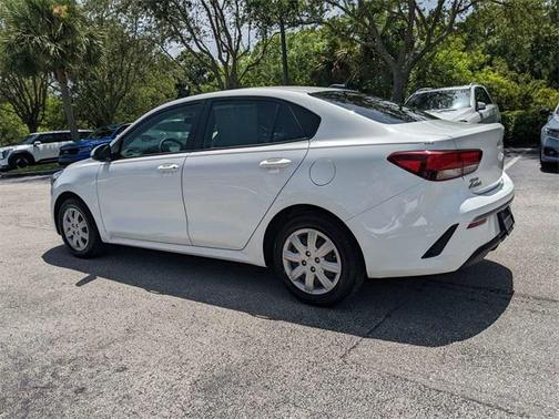 2022 Kia Rio LX