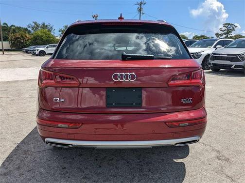 2018 Audi Q5 2.0T Premium Plus