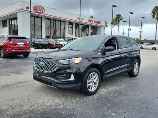 Black Metallic 2023 Ford Edge SEL