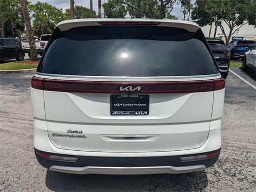 2022 Kia Carnival LXS