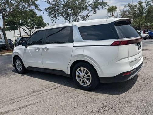 2022 Kia Carnival LXS