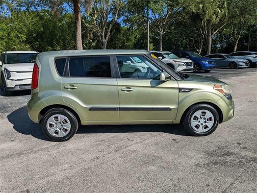 2013 Kia Soul Base