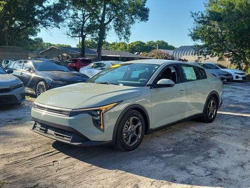 Morning Haze 2025 Kia K4 LXS