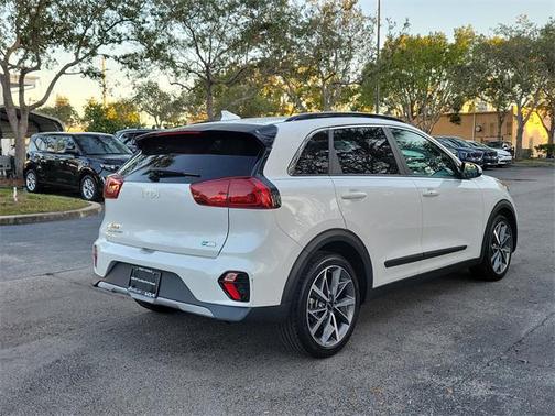 2022 Kia Niro Touring SE