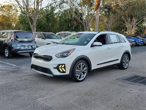 2022 Kia Niro Touring SE