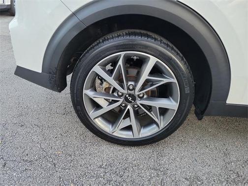 2022 Kia Niro Touring SE