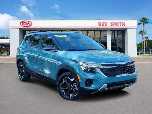 Pluton Blue/Black Roof 2025 Kia Seltos S