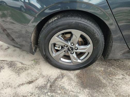 Gray 2023 Kia K5 LXS