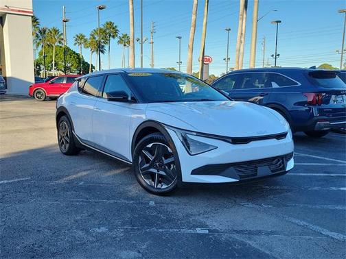 2025 Kia EV6 Light Long Range