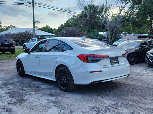 White 2024 Honda Civic Sport