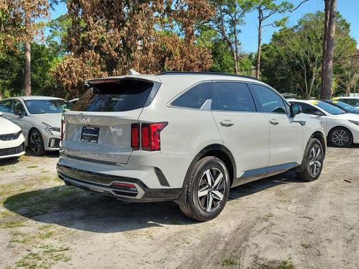 Gray 2022 Kia Sorento EX