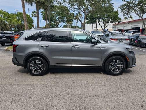 2022 Kia Sorento Hybrid S