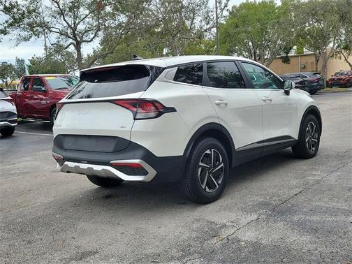 2023 Kia Sportage Hybrid LX