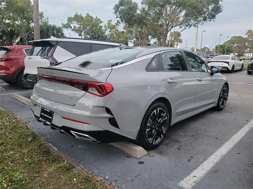 2023 Kia K5 GT-Line