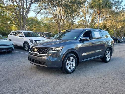 2023 Kia Sorento LX