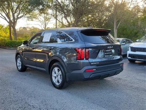 2023 Kia Sorento LX