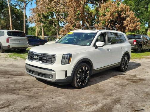 White Pearl 2023 Kia Telluride SX Prestige