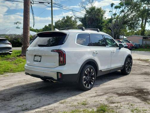 White Pearl 2023 Kia Telluride SX Prestige