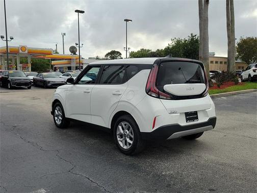 2025 Kia Soul LX