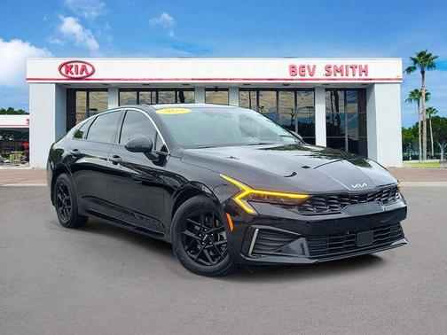 Aurora Black Pearl 2025 Kia K5 LXS