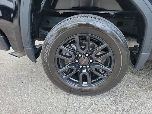 Onyx Black 2025 GMC Sierra 1500 Elevation