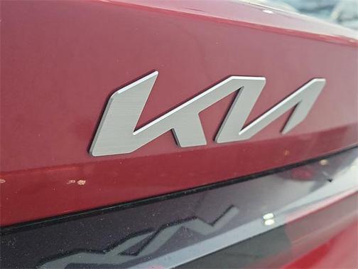 2025 Kia K5 EX