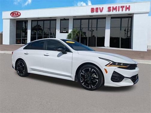 2023 Kia K5 GT-Line