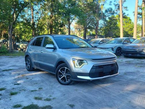 Steel Gray 2023 Kia Niro EX