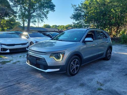 Steel Gray 2023 Kia Niro EX