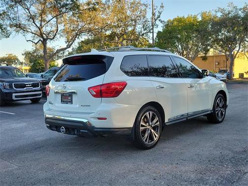 2020 Nissan Pathfinder Platinum 2WD