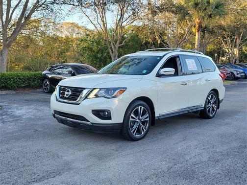 2020 Nissan Pathfinder Platinum 2WD