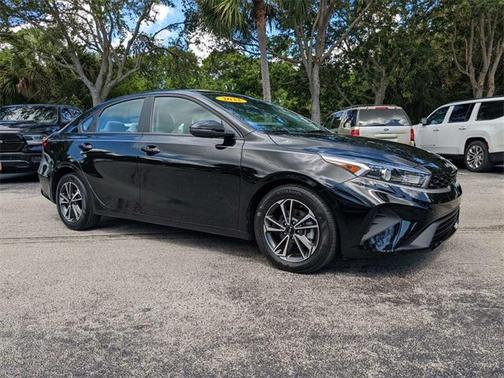 2022 Kia Forte LXS