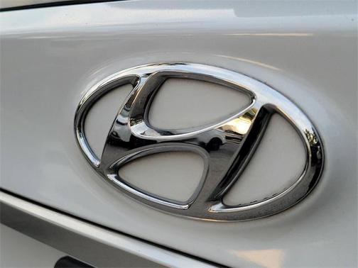 2020 Hyundai SANTA FE SEL 2.4