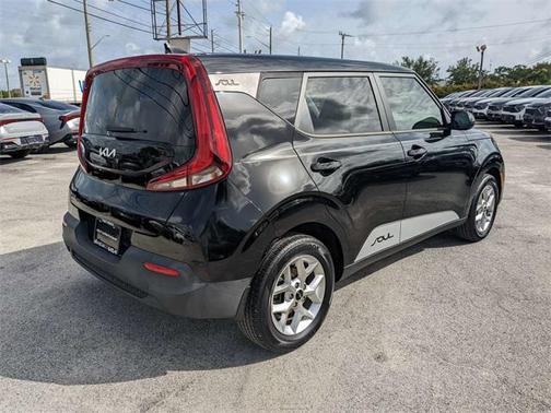 2022 Kia Soul LX