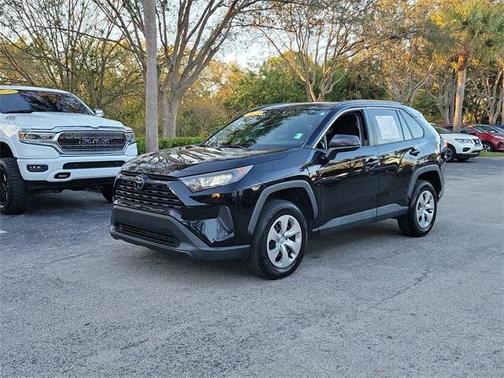 2021 Toyota RAV4 LE
