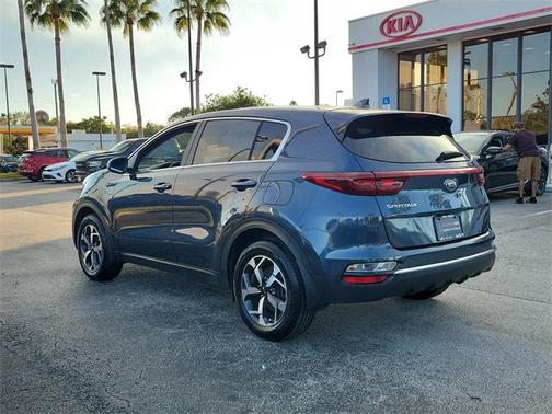 2022 Kia Sportage LX