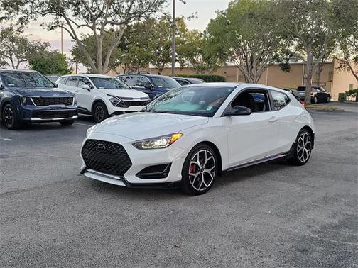 2020 Hyundai Veloster Base