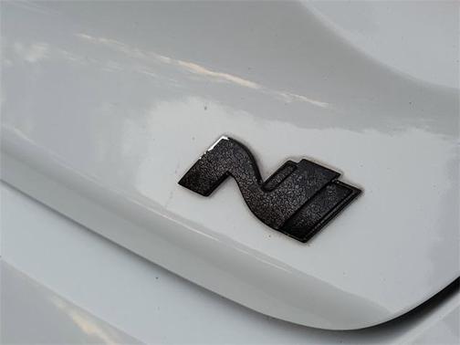 2020 Hyundai Veloster Base