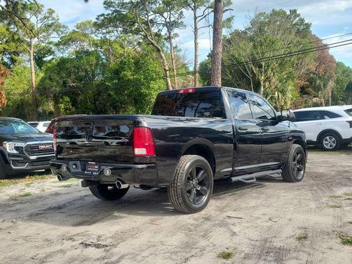 Brilliant Black Crystal Pearlcoat 2017 RAM 1500 Express