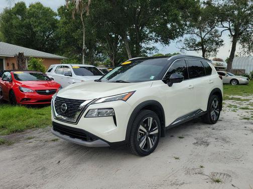 Pearl White 2021 Nissan Rogue SL