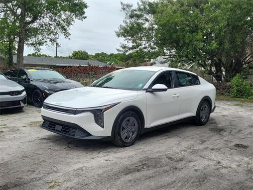 2025 Kia K4 LX