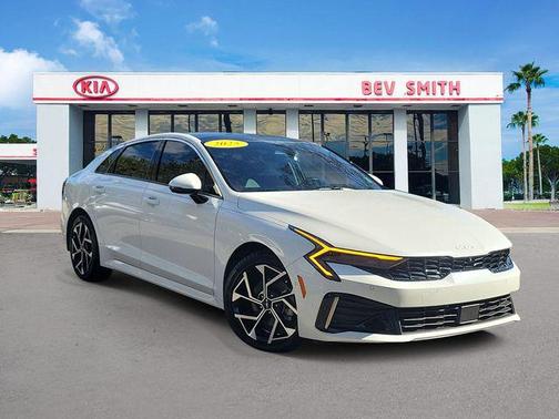 Snow White Pearl 2025 Kia K5 EX