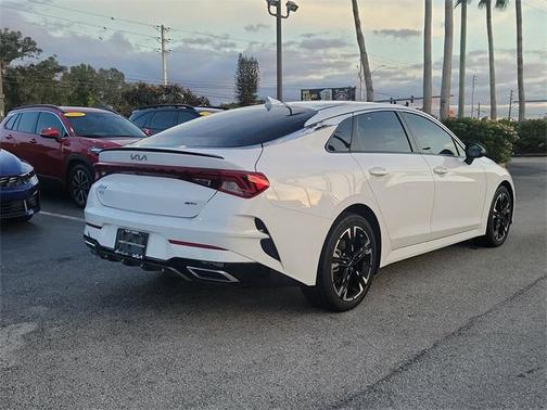 2023 Kia K5 GT-Line