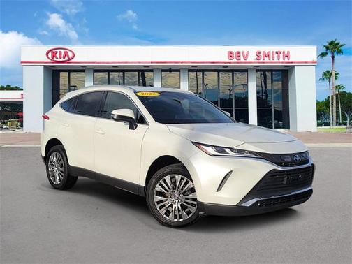 2022 Toyota Venza XLE