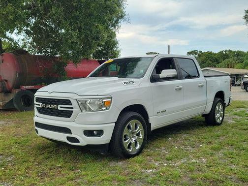 Bright White Clearcoat 2022 RAM 1500 Big Horn/Lone Star