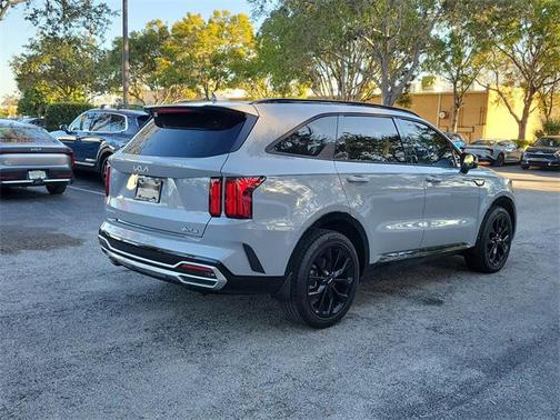 2023 Kia Sorento SX