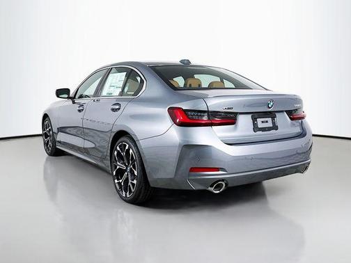 2026 BMW 330 i xDrive